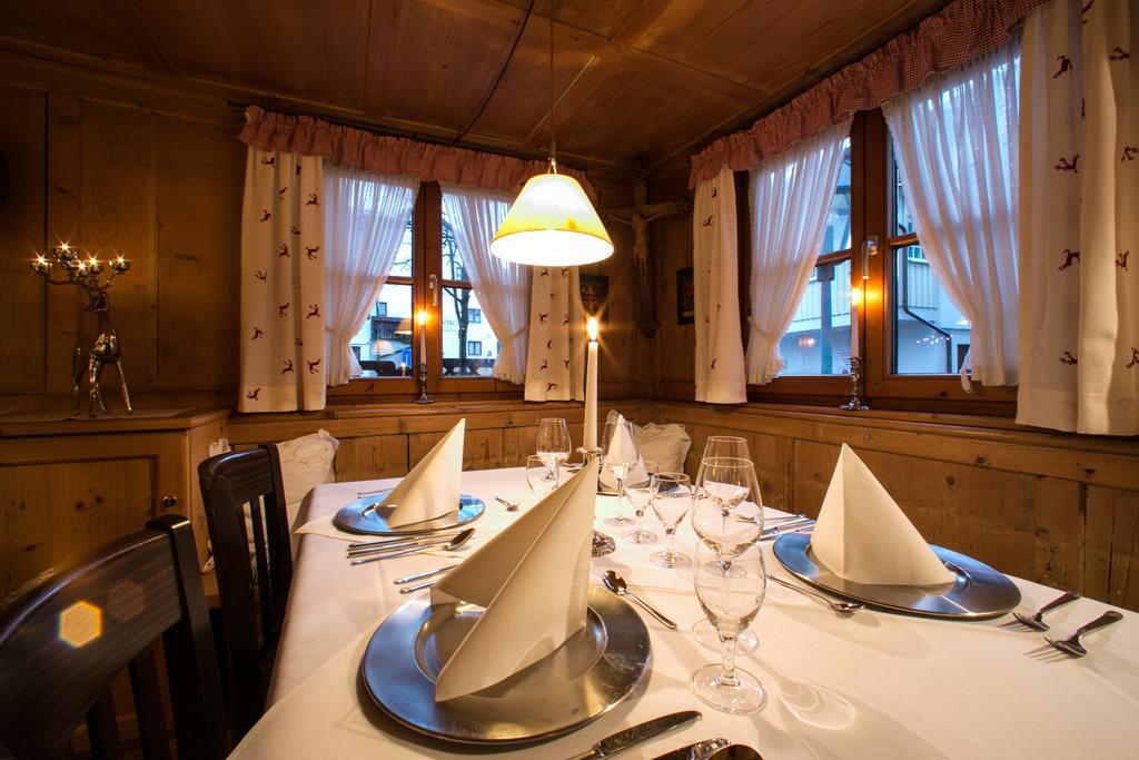 אוברשטאופן Hotel Hirsch מראה חיצוני תמונה