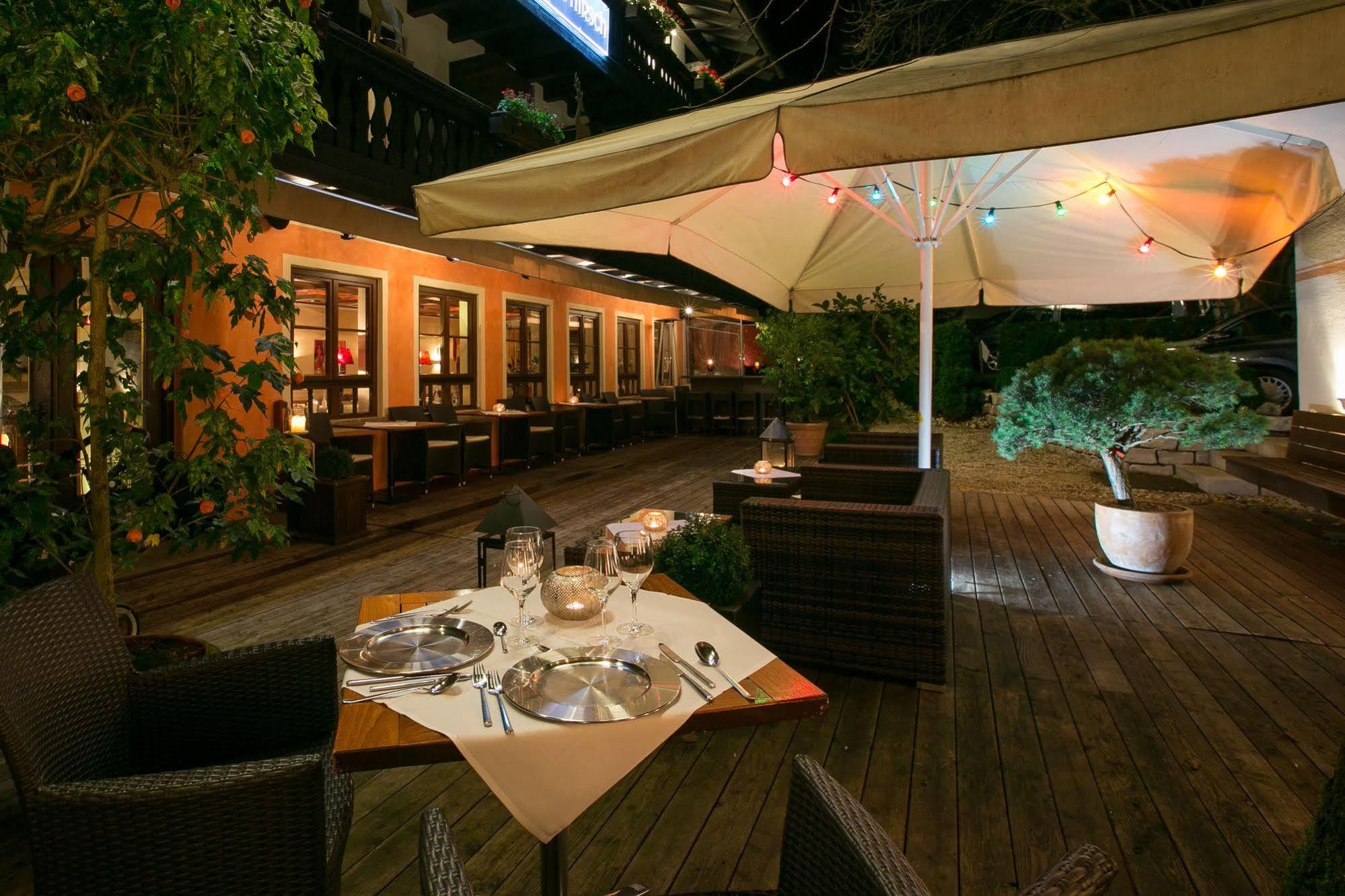 אוברשטאופן Hotel Hirsch מראה חיצוני תמונה